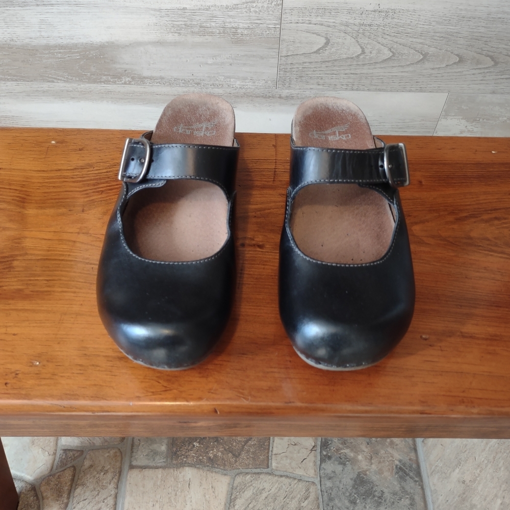 Dansko Black Leather Clogs 8